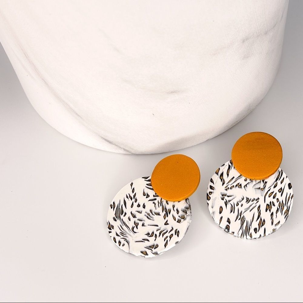 Earrings Earrings Earrings Earrings Earrings
